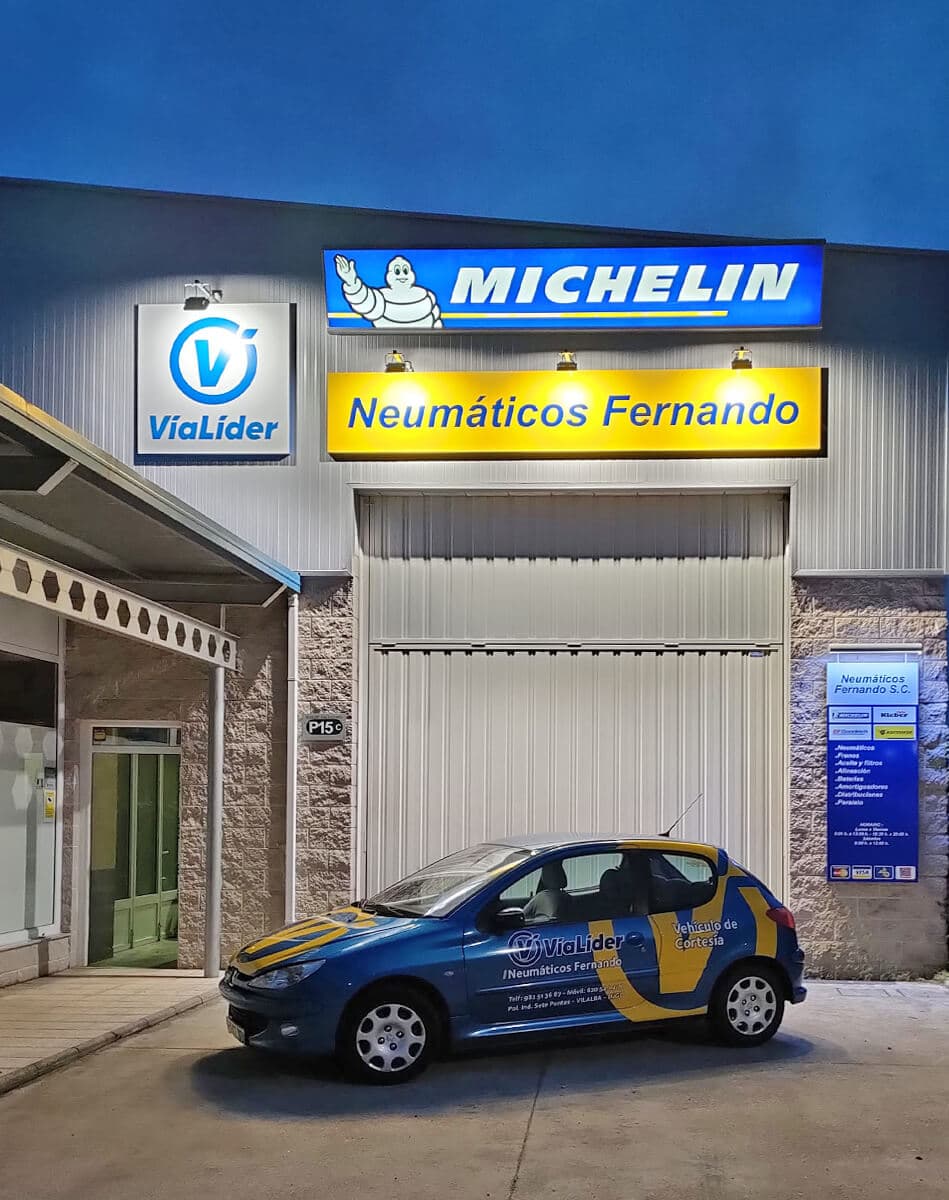Servicios de nuestro taller de neumáticos en Vilalba